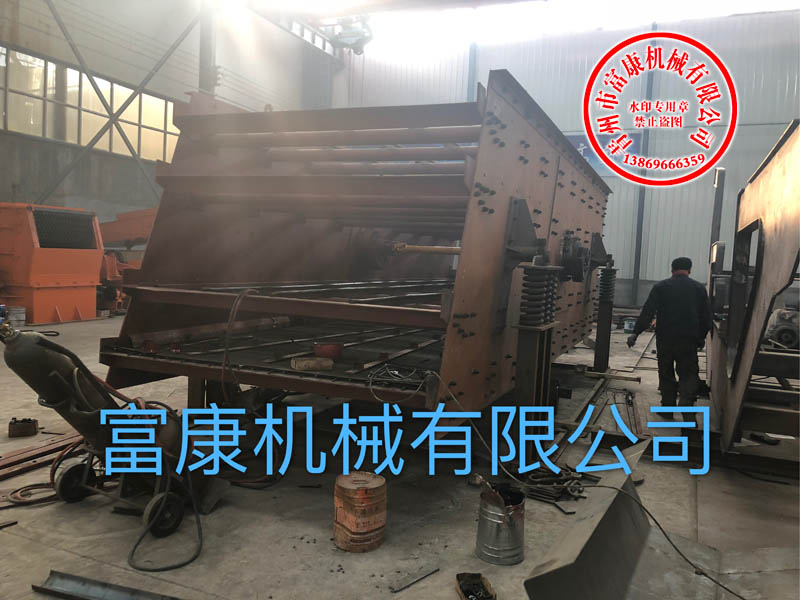 移動(dòng)破碎站生產(chǎn)廠家