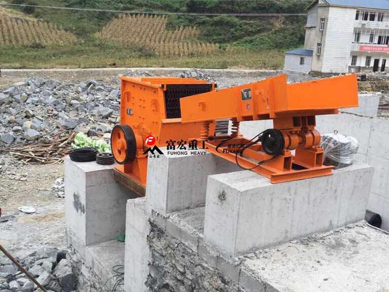 簡易移動(dòng)破碎站
