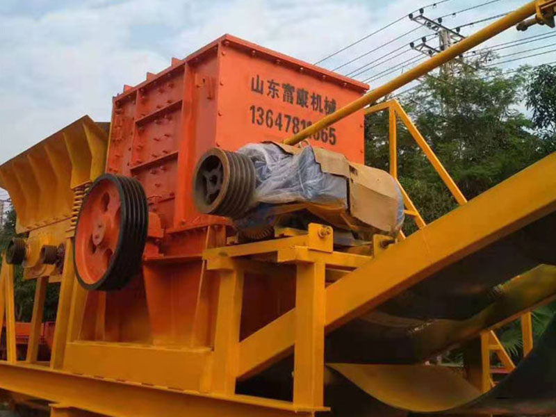 半移動(dòng)式破碎機(jī)廠(chǎng)家